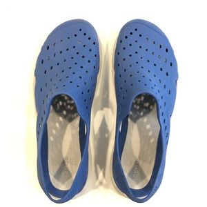 Men Crocs (water shoes) Men’s Swiftwater Wave